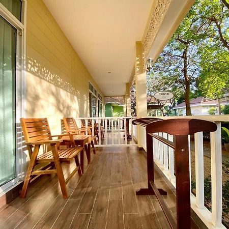 Ruen Maihom Riverside Cottage Kanchanaburi Exterior photo