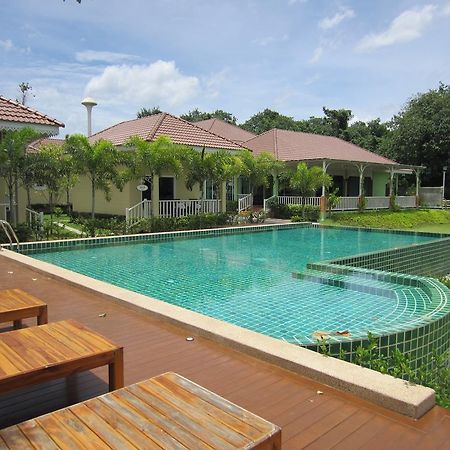 Ruen Maihom Riverside Cottage Kanchanaburi Exterior photo