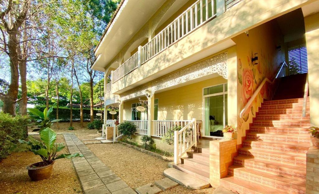 Ruen Maihom Riverside Cottage Kanchanaburi Exterior photo
